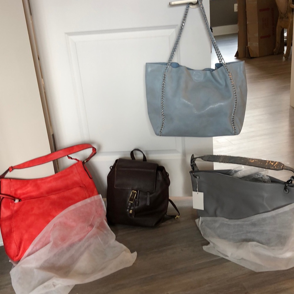 NWOT Gorgeous soft blushing Red Robin handbag